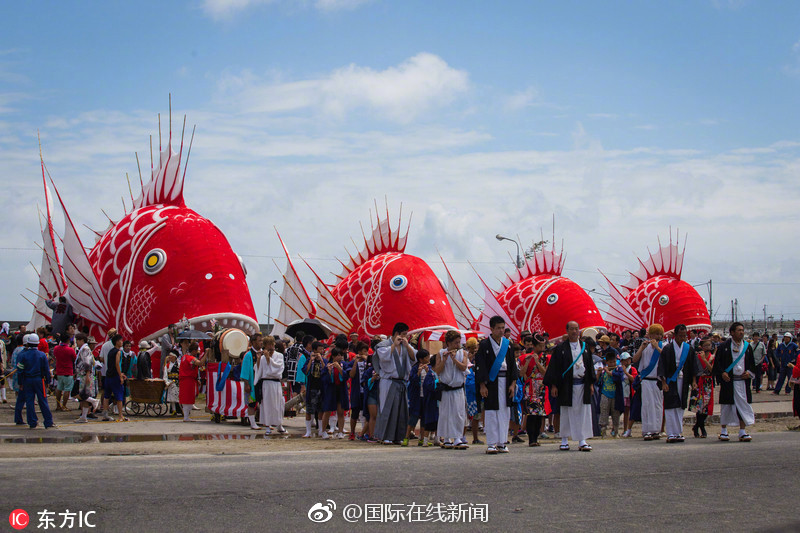 好家伙“罰球盛宴”??庫里晃飛比斯利 又造兩罰！連罰三球！