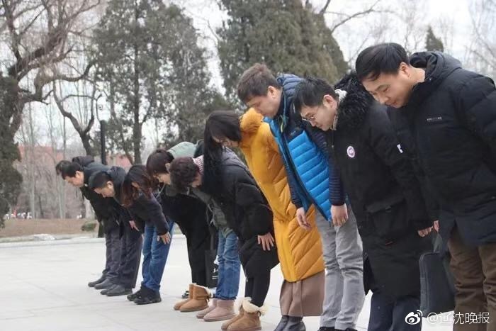 英媒：中衛(wèi)頻繁受傷，但拉爵已考慮好在今夏留下林德洛夫和利馬