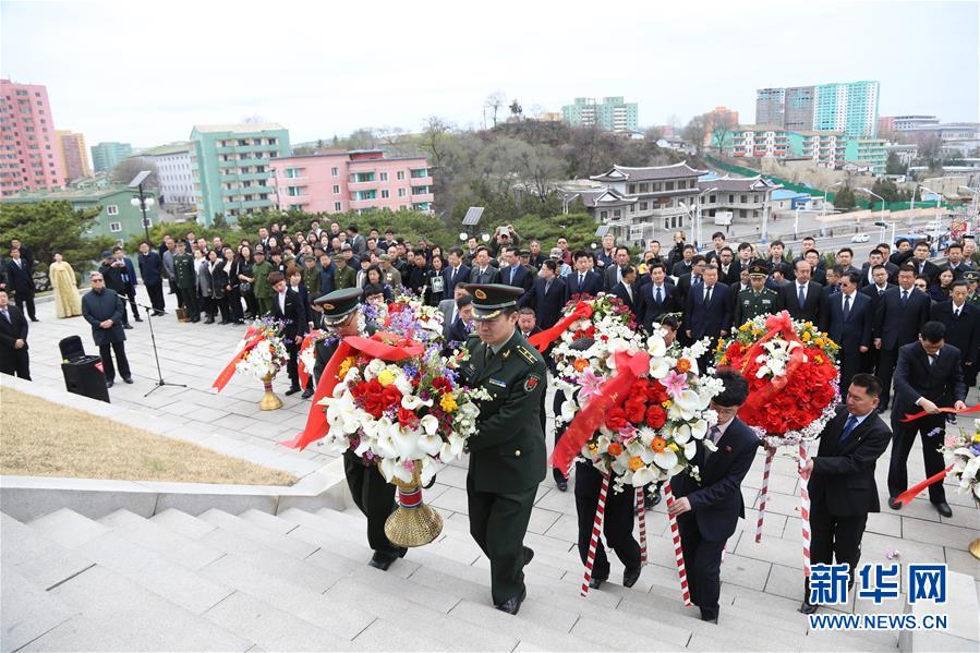 里夫斯：雷迪克會照顧好他的家人 整個團(tuán)隊都很關(guān)心他和他的家人